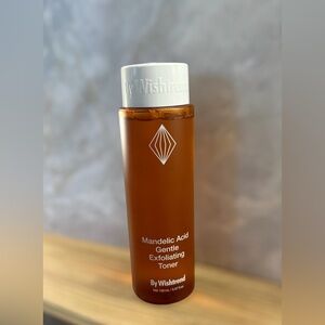 Mandelic Acid Exfoliating Toner - Brown